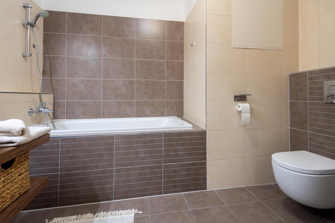 Nova Karolina Apartment Острава Екстериор снимка