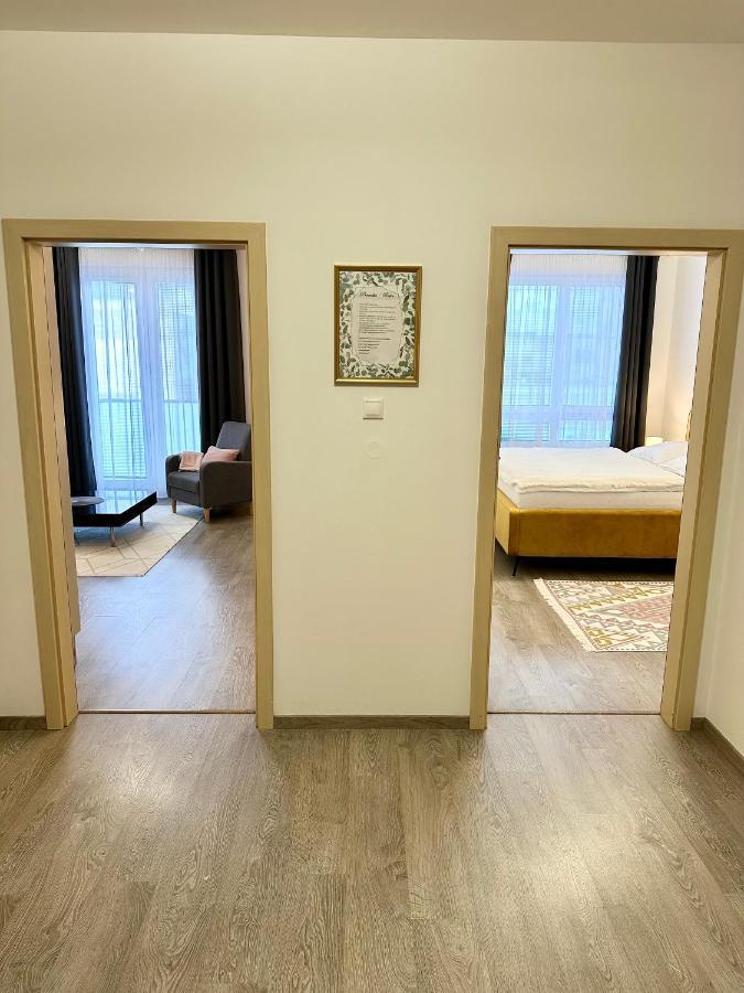 Nova Karolina Apartment Острава Екстериор снимка